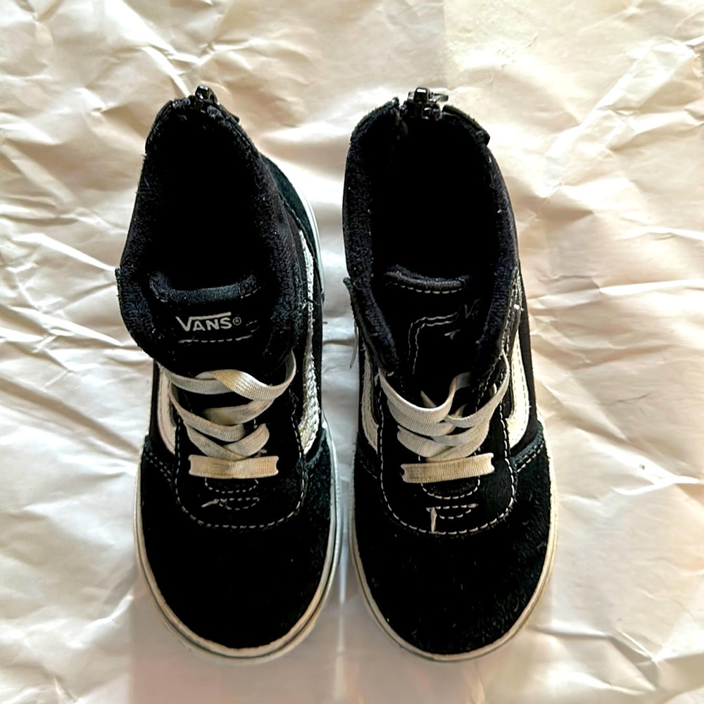 BOYS' VANS LITTLE KID FILMORE HIGH-TOP SNEAKERS - Slightly Worn- Size 11